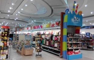 Dekoracije, police, stendiji...